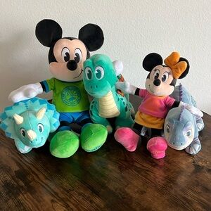 Disney’s Animal Kingdom Dino-Rama Plush Set - 5 pcs.